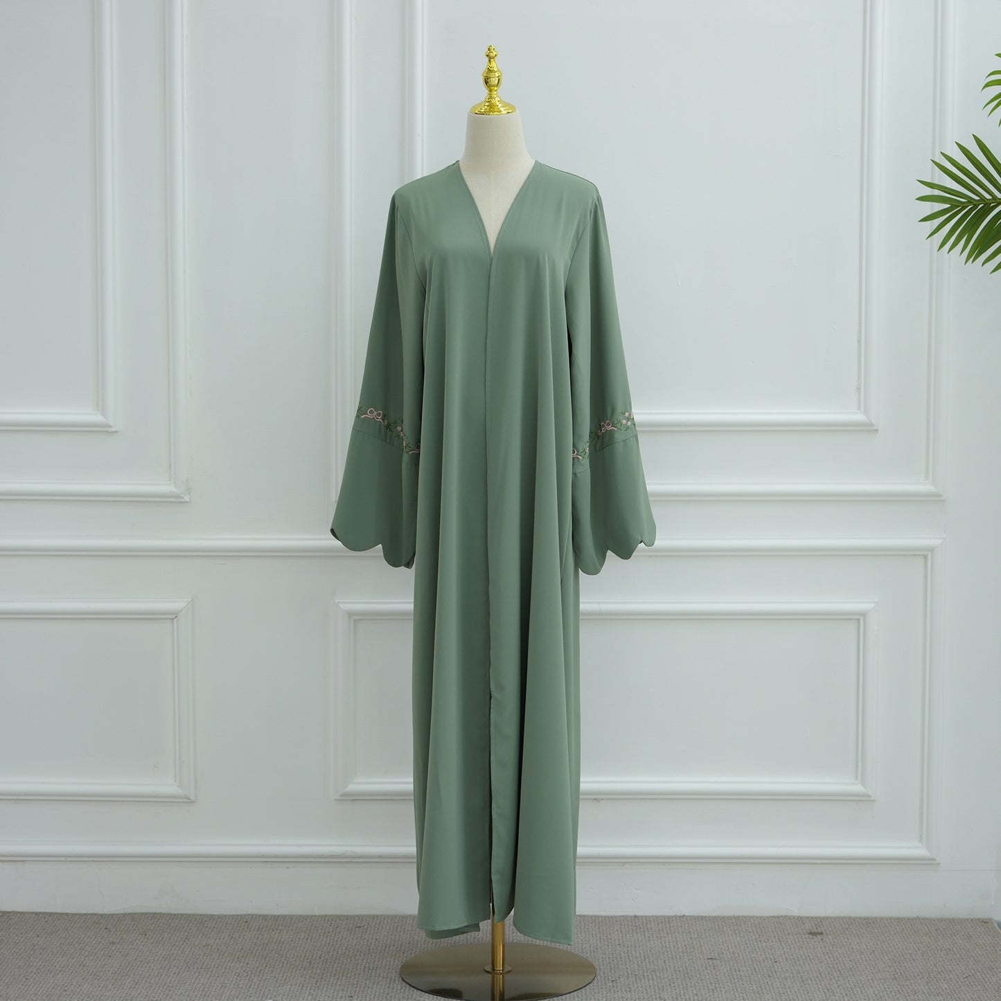 Women's Floral Embroidered Abaya