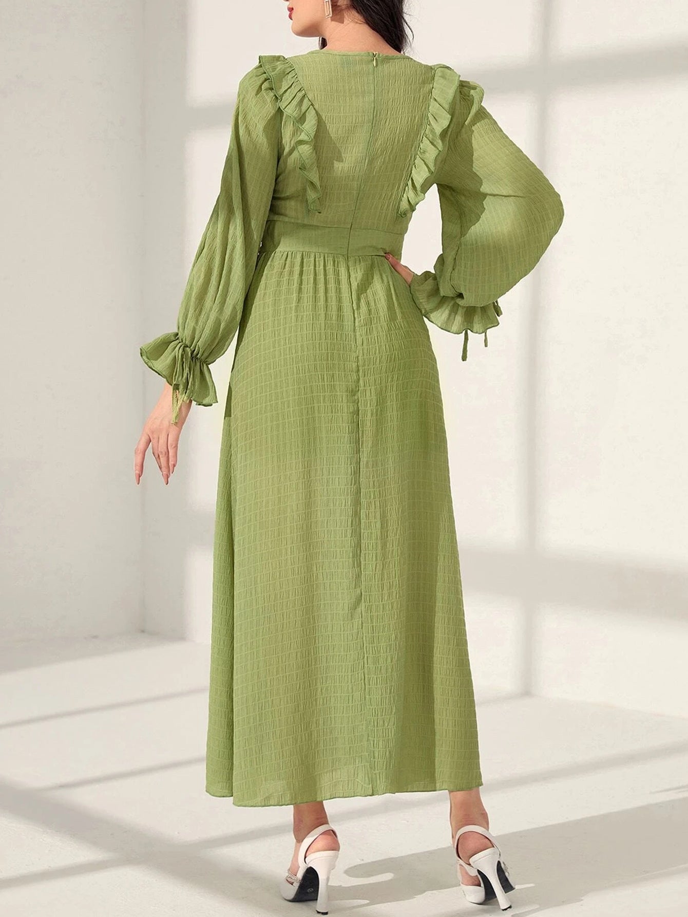 Women's V-neck Trim Waist Green Dress