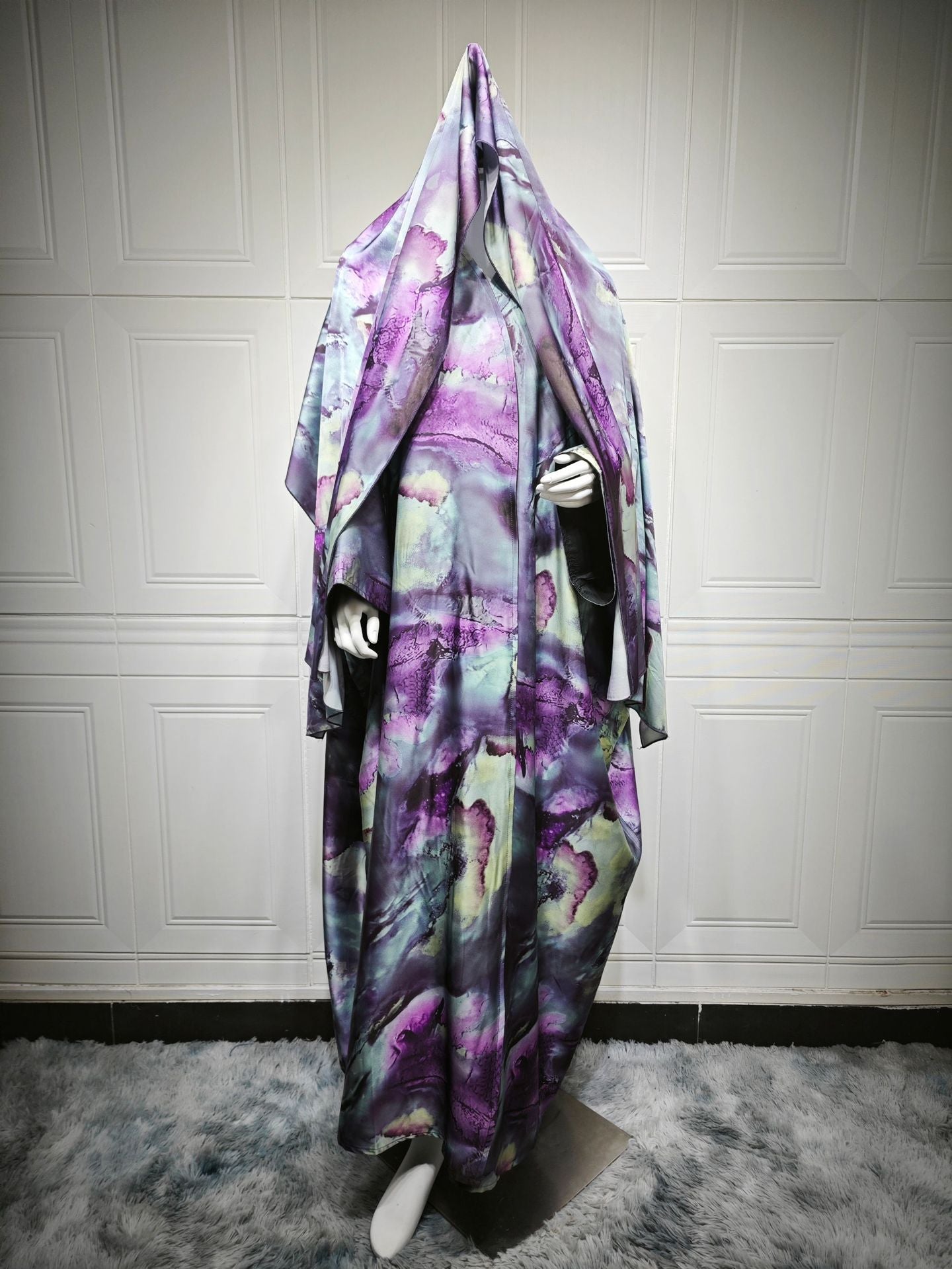Modest Summer Fashion Satin Print Robe with Headscarf