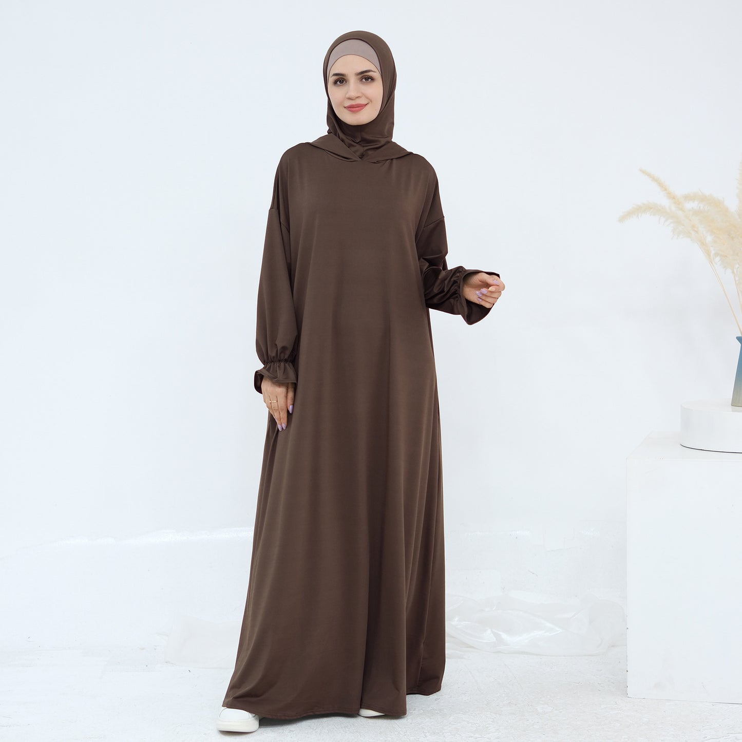 Dubai Solid Color Hooded Casual Abaya