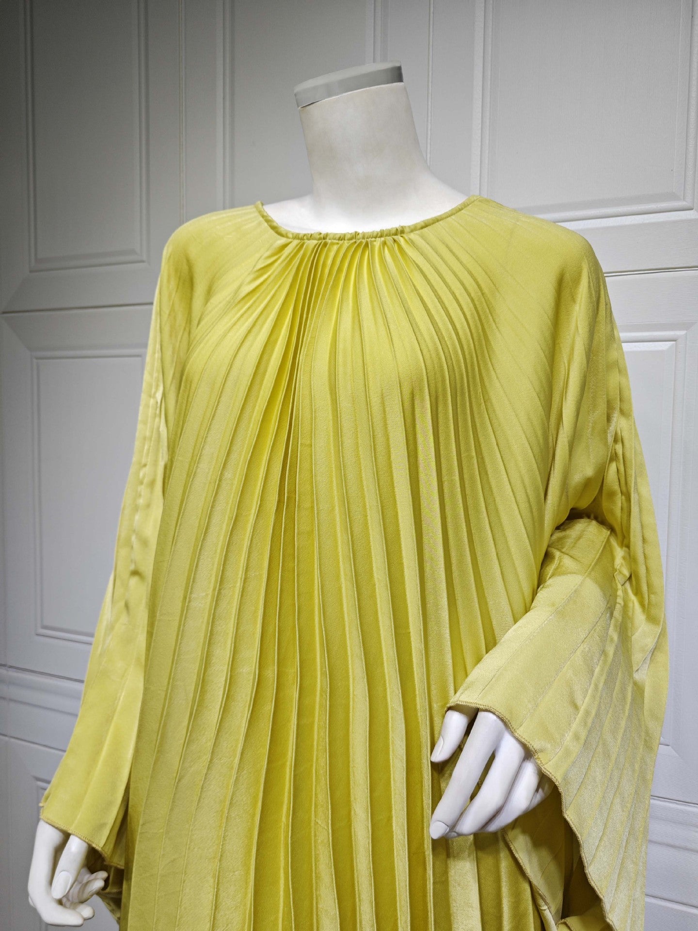 Pullover Pressed Pleated Swing Abaya Dress