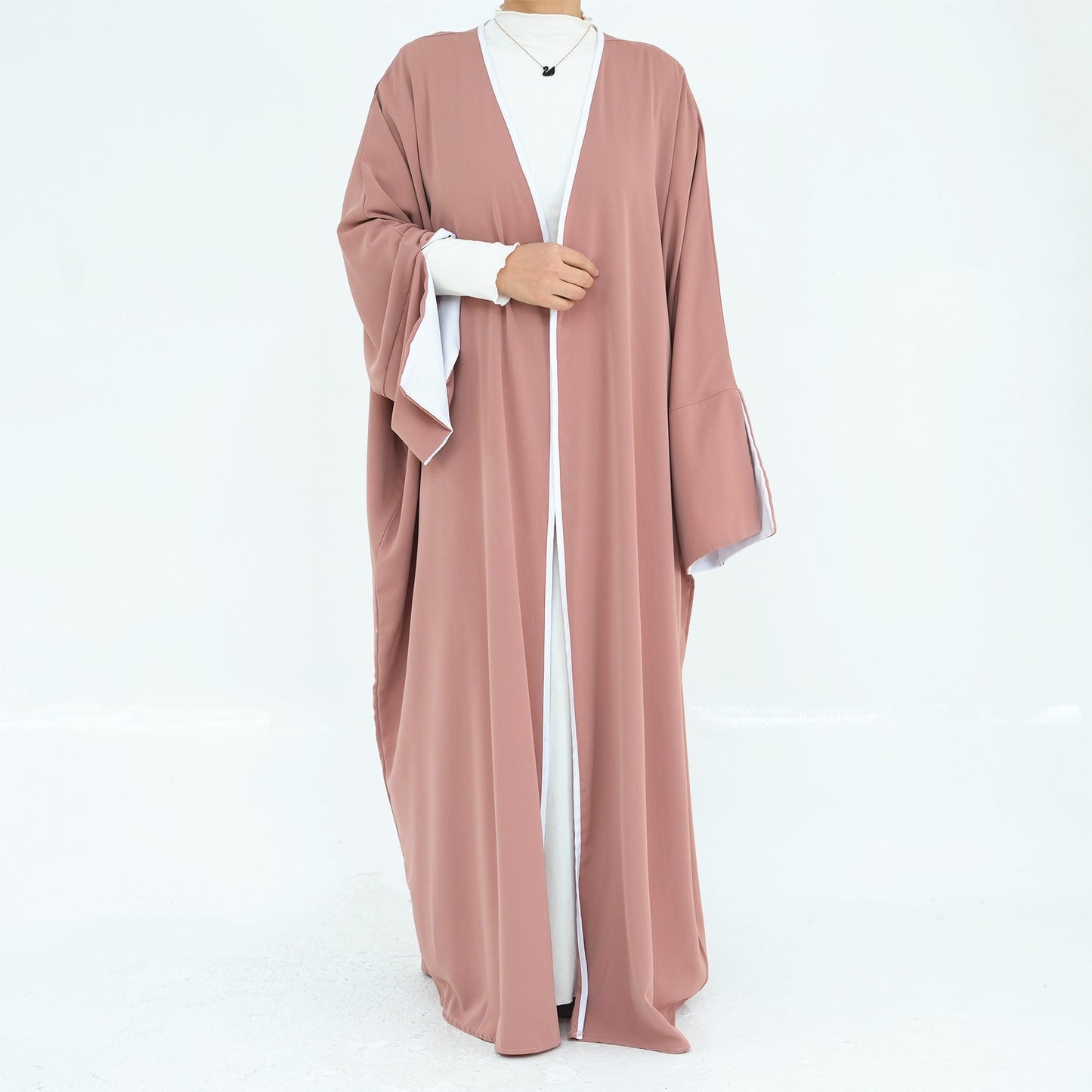 Women's Bat-sleeved Contrasting Robe