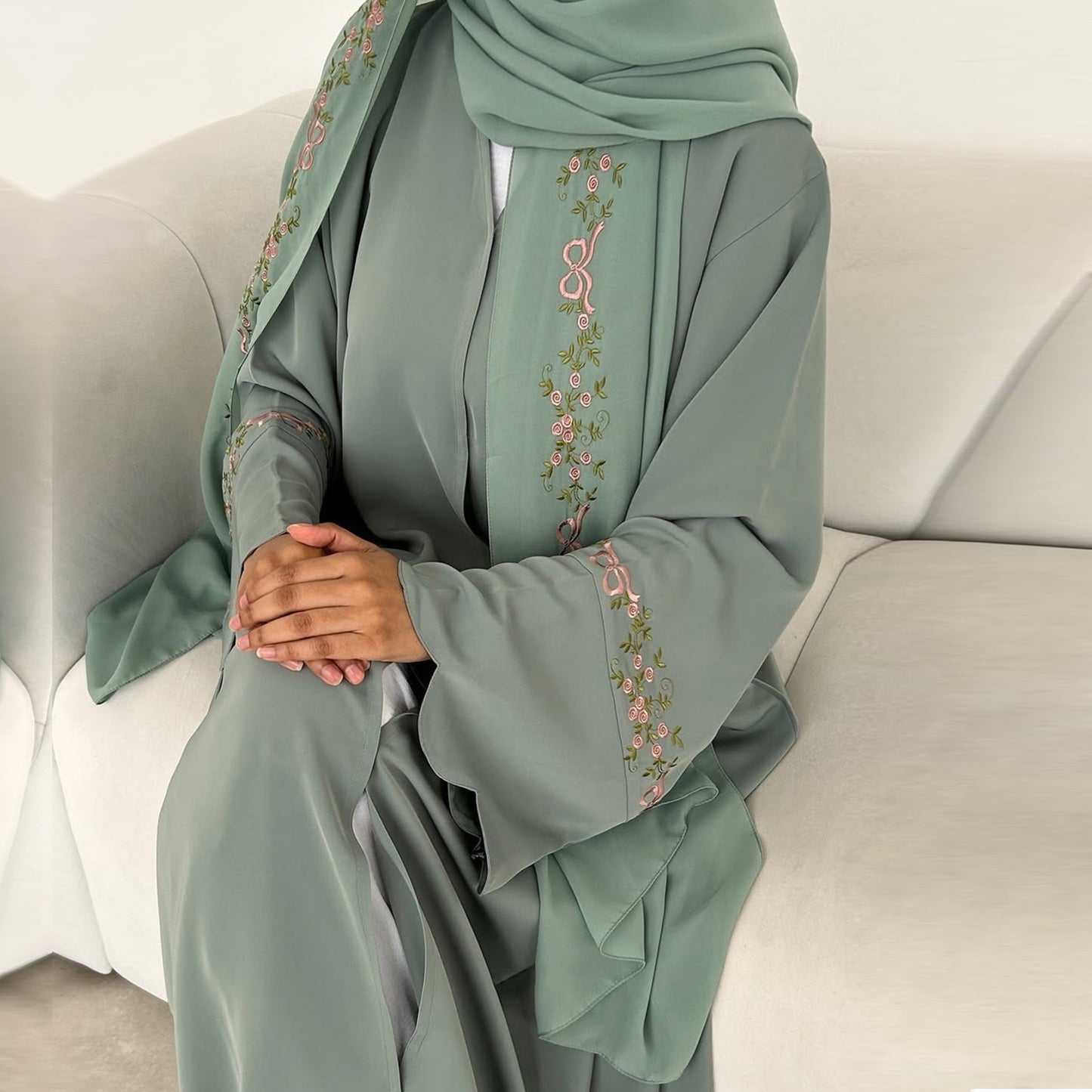 Women's Floral Embroidered Abaya