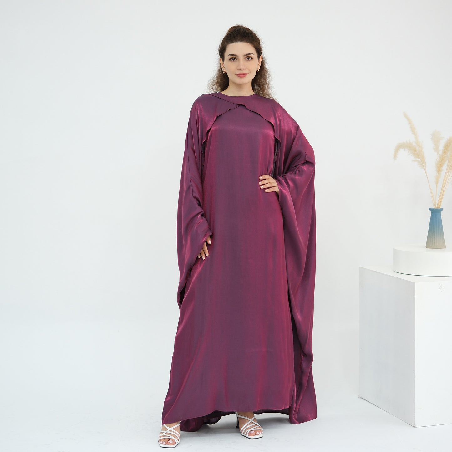 Dubai Women's Solid Color Beaded Elegant Abaya