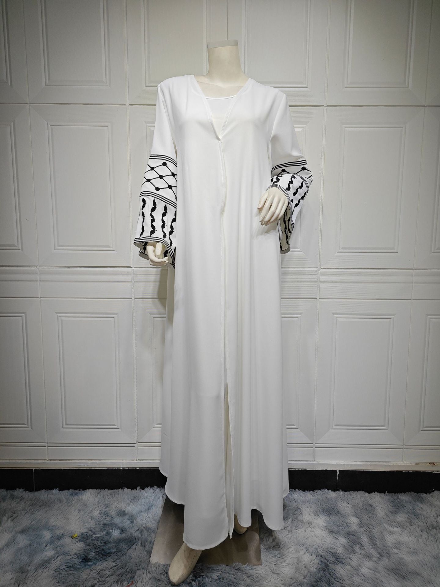Women's White Abaya Embroidered Robe