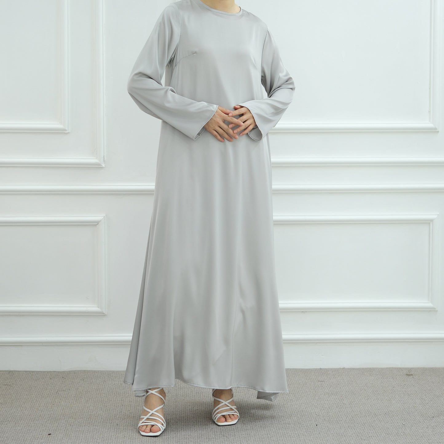 Dubai Women's Elegant Solid Color Abaya