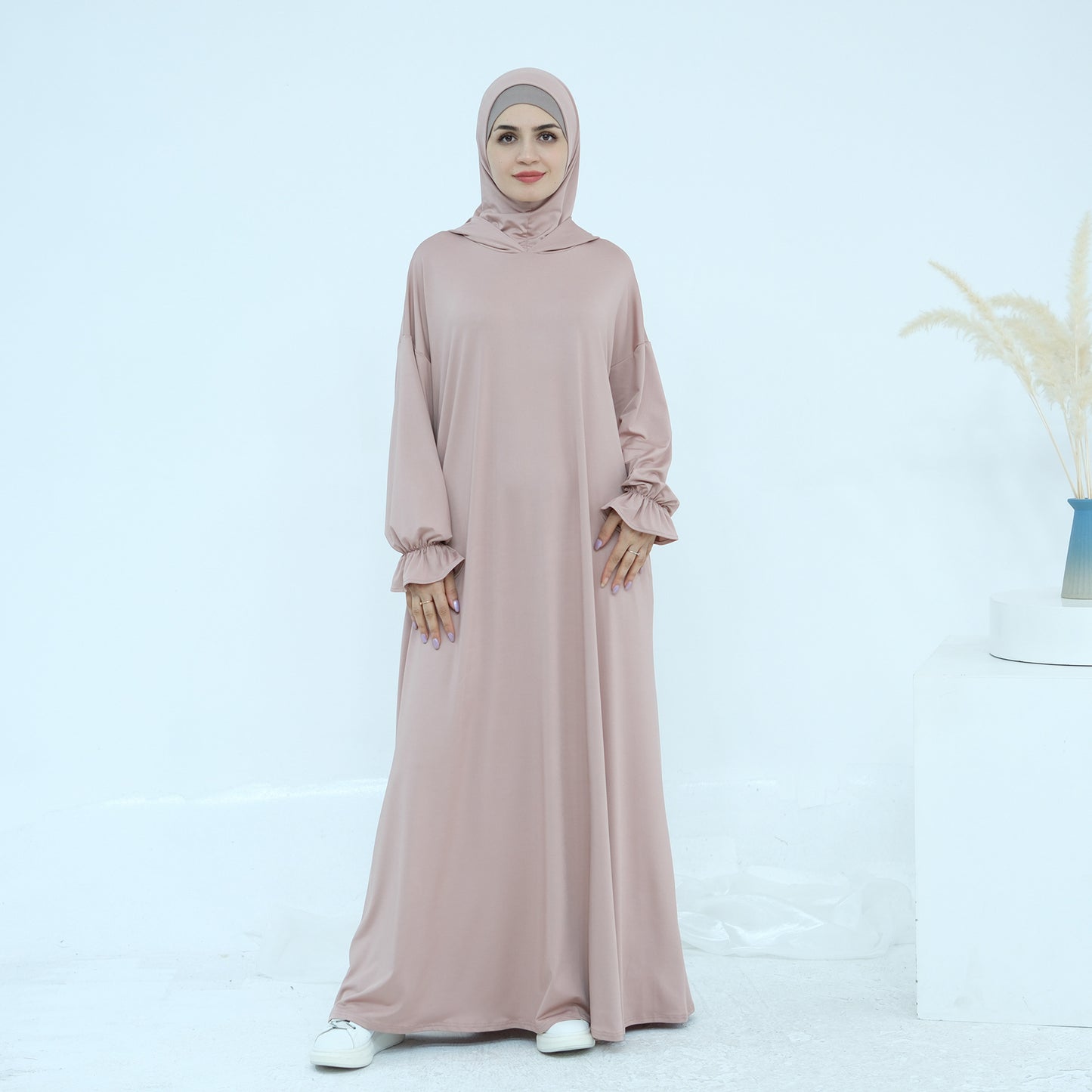 Dubai Solid Color Hooded Casual Abaya