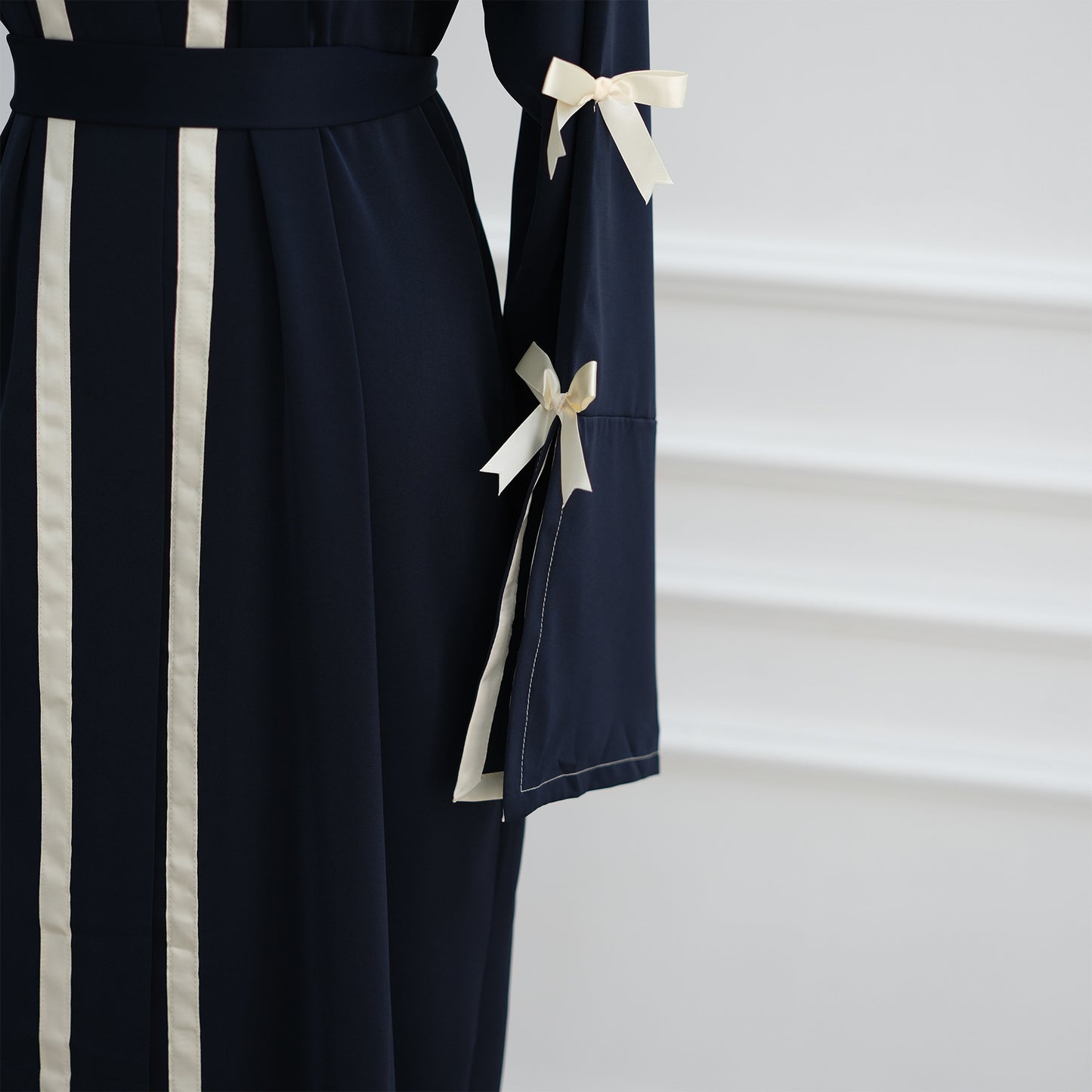 Bow Tie Open Abaya with Contrast Trim for Women
