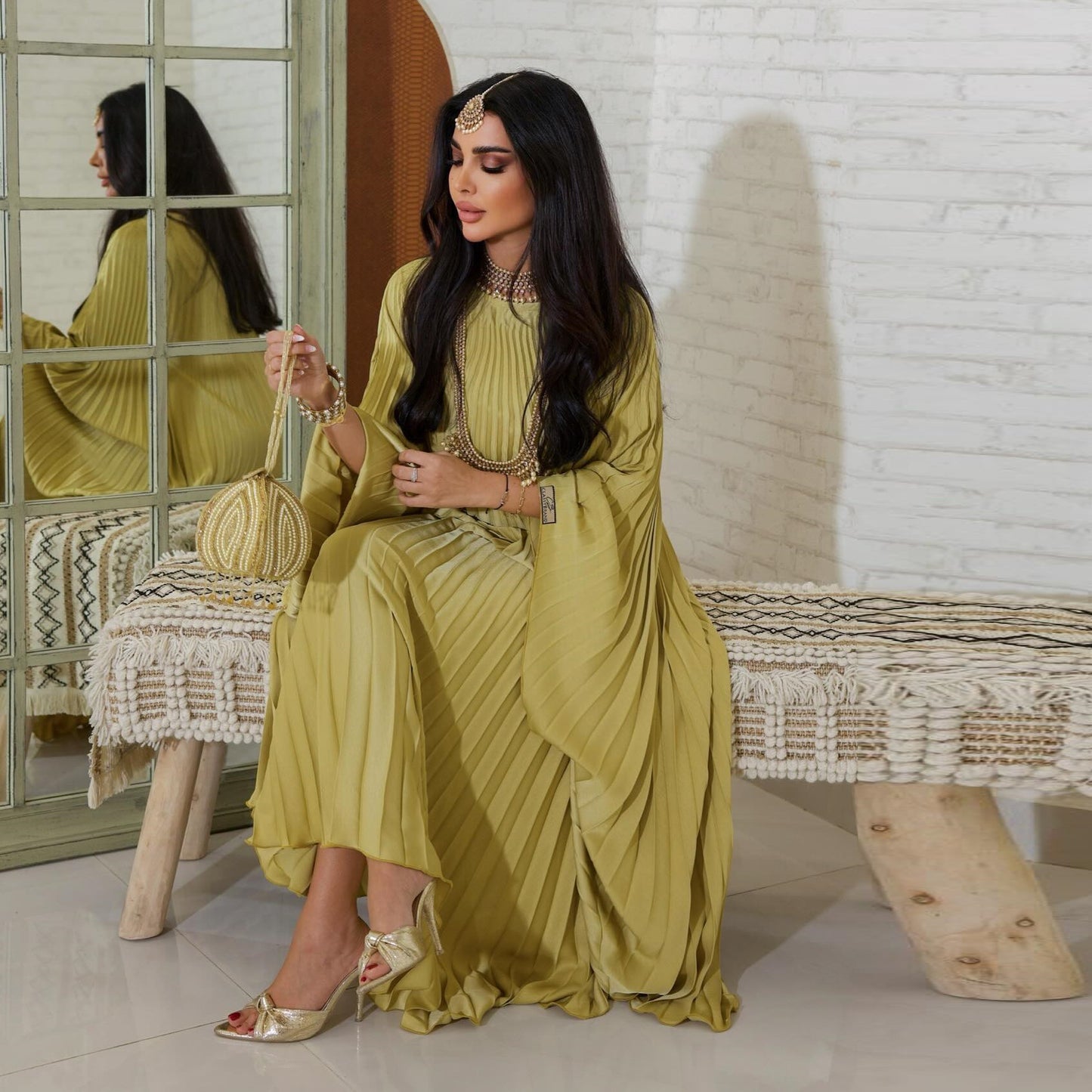 Pullover Pressed Pleated Swing Abaya Dress