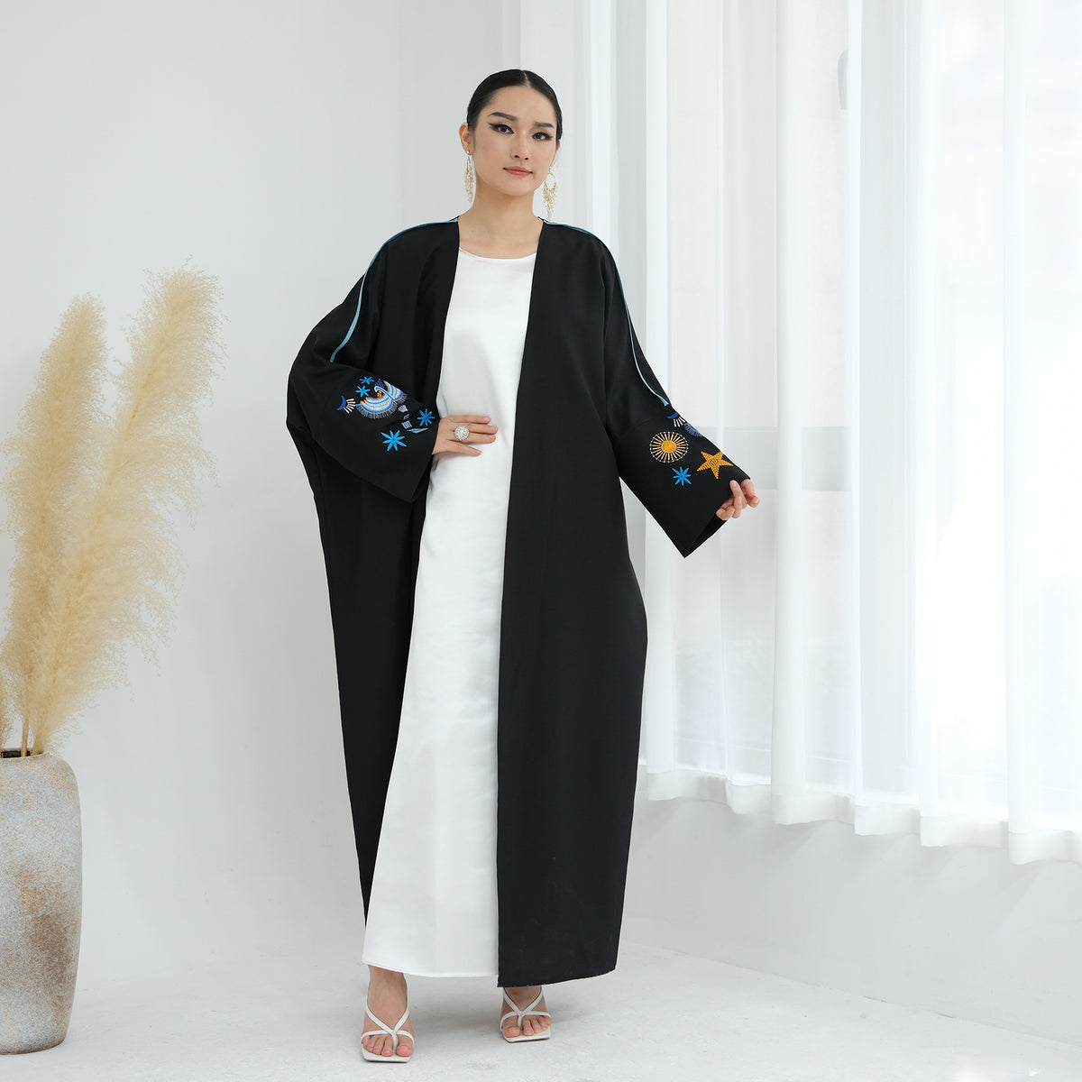 Embroidered Elegant Refined Contemporary Everyday Abaya