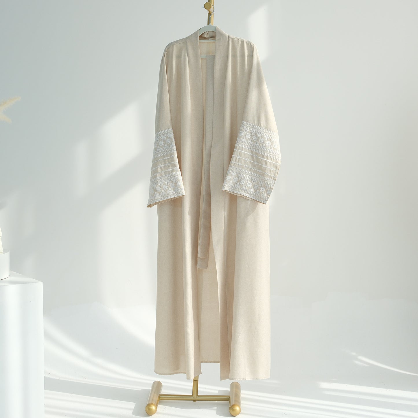 Women's Embroidered Elegant Cardigan Robe