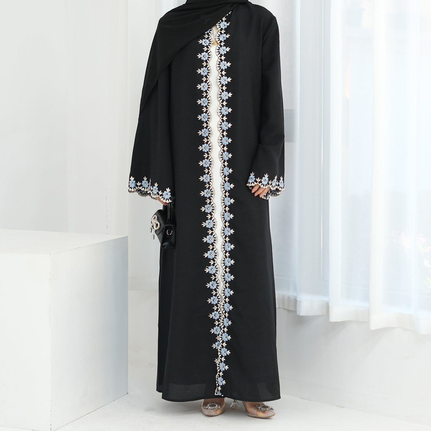 Women's Floral Embroidered Cardigan Robe