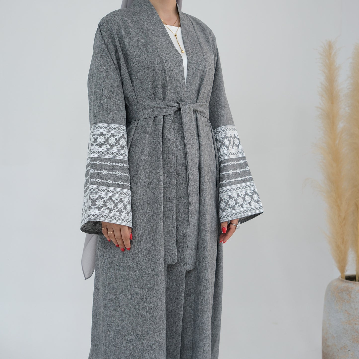 Women's Embroidered Elegant Cardigan Robe