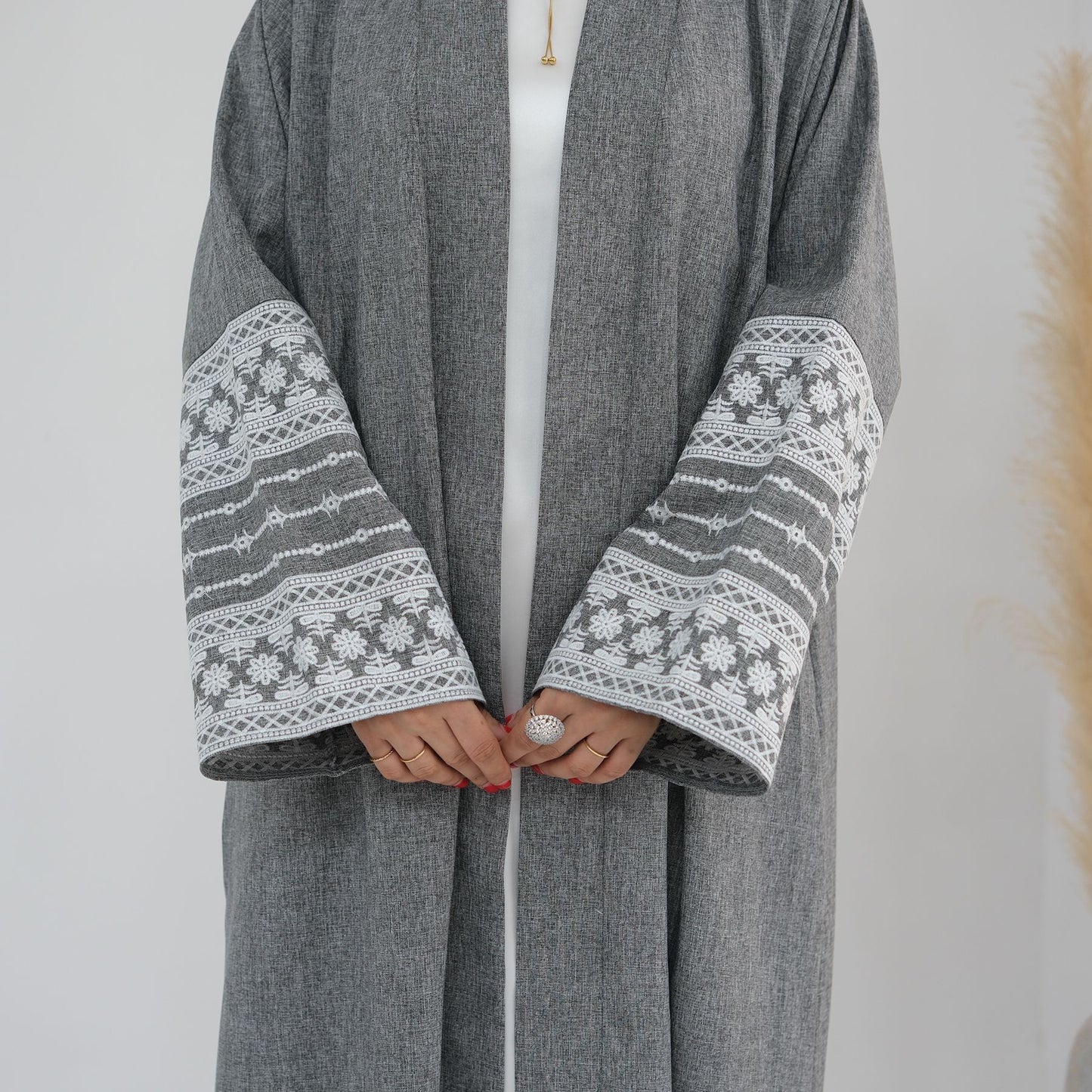 Women's Embroidered Elegant Cardigan Robe