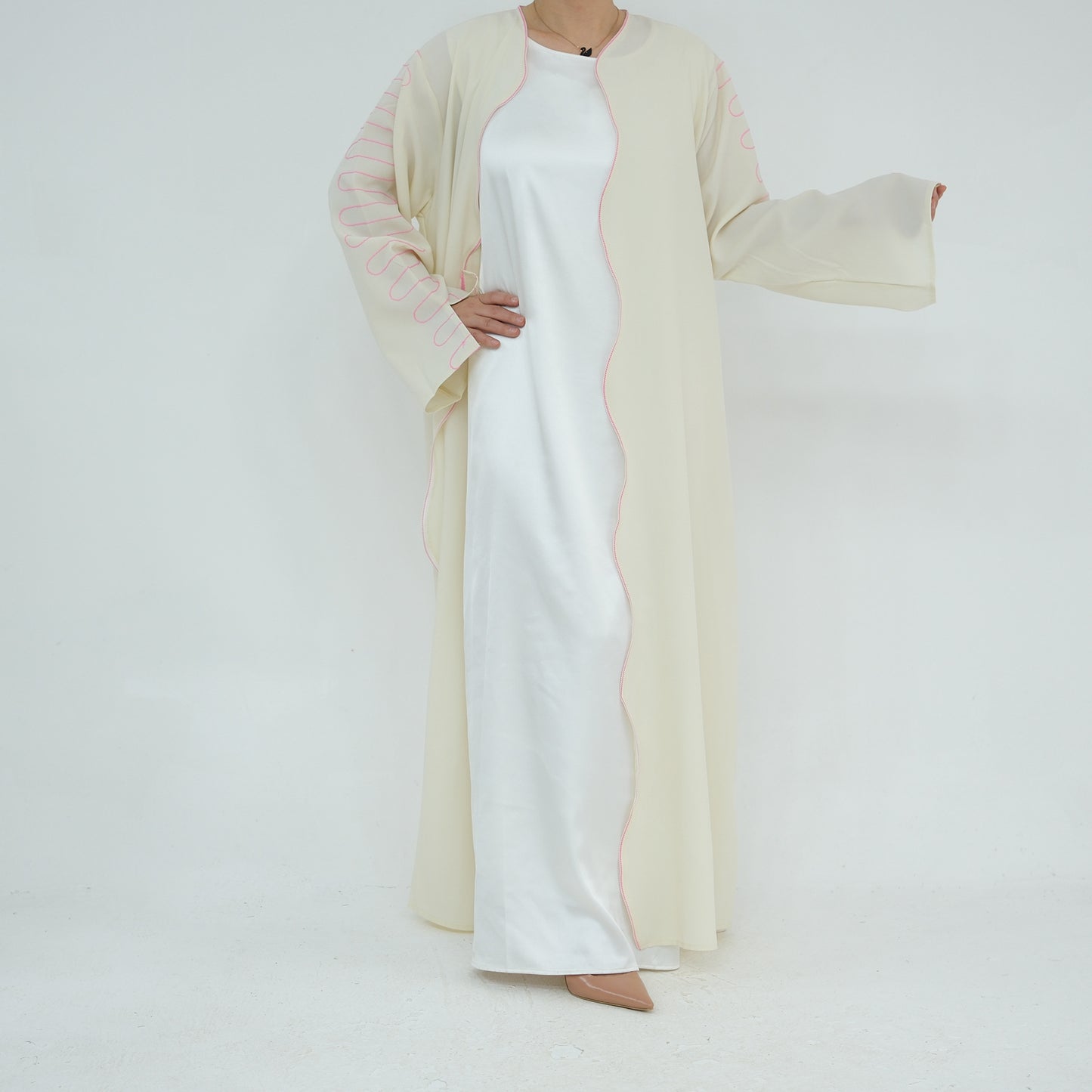 Women's Embroidered Wavy Cardigan Open Abaya