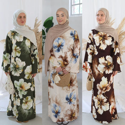Floral Print Maxi Dress with Round Neck and Long Sleeves