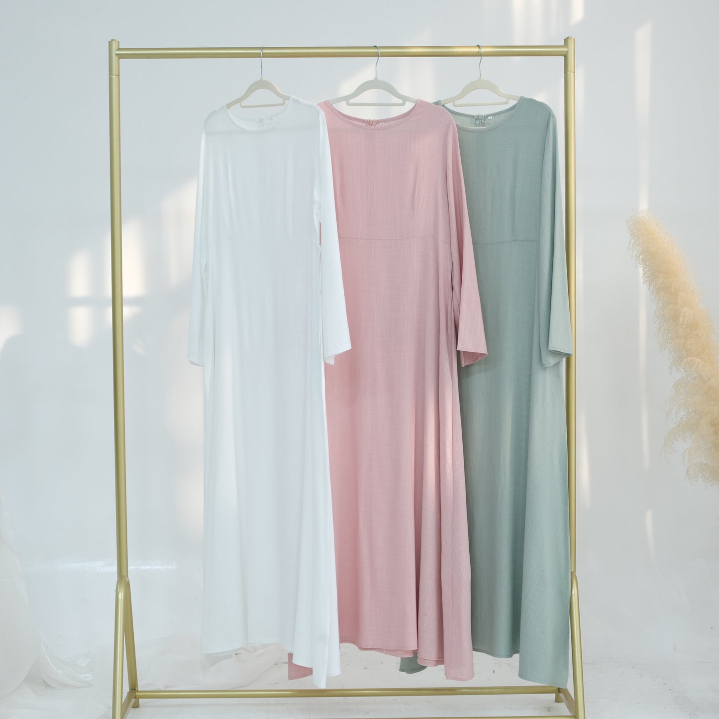 Women's Solid Cotton and Linen Waist-cinching Robe