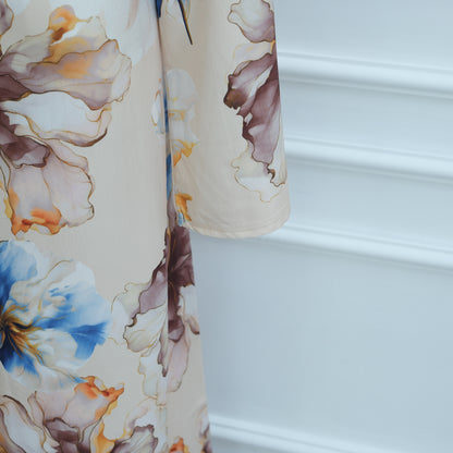 Floral Print Maxi Dress with Round Neck and Long Sleeves