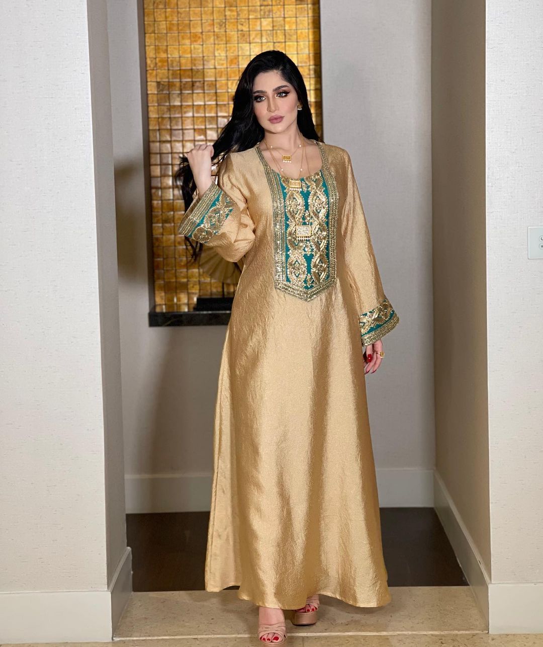 Women's Gold Silk Sequins Elegant Dress