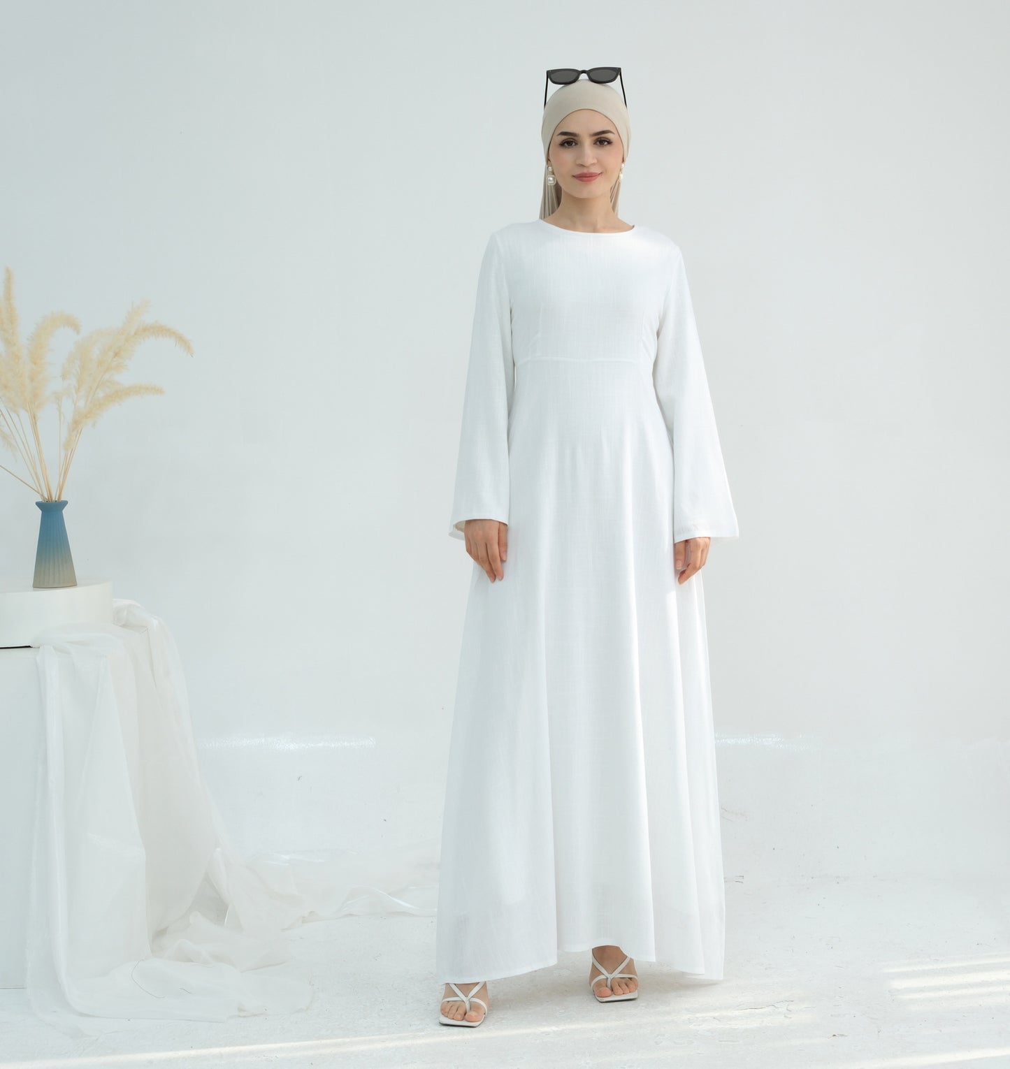 Women's Solid Cotton and Linen Waist-cinching Robe