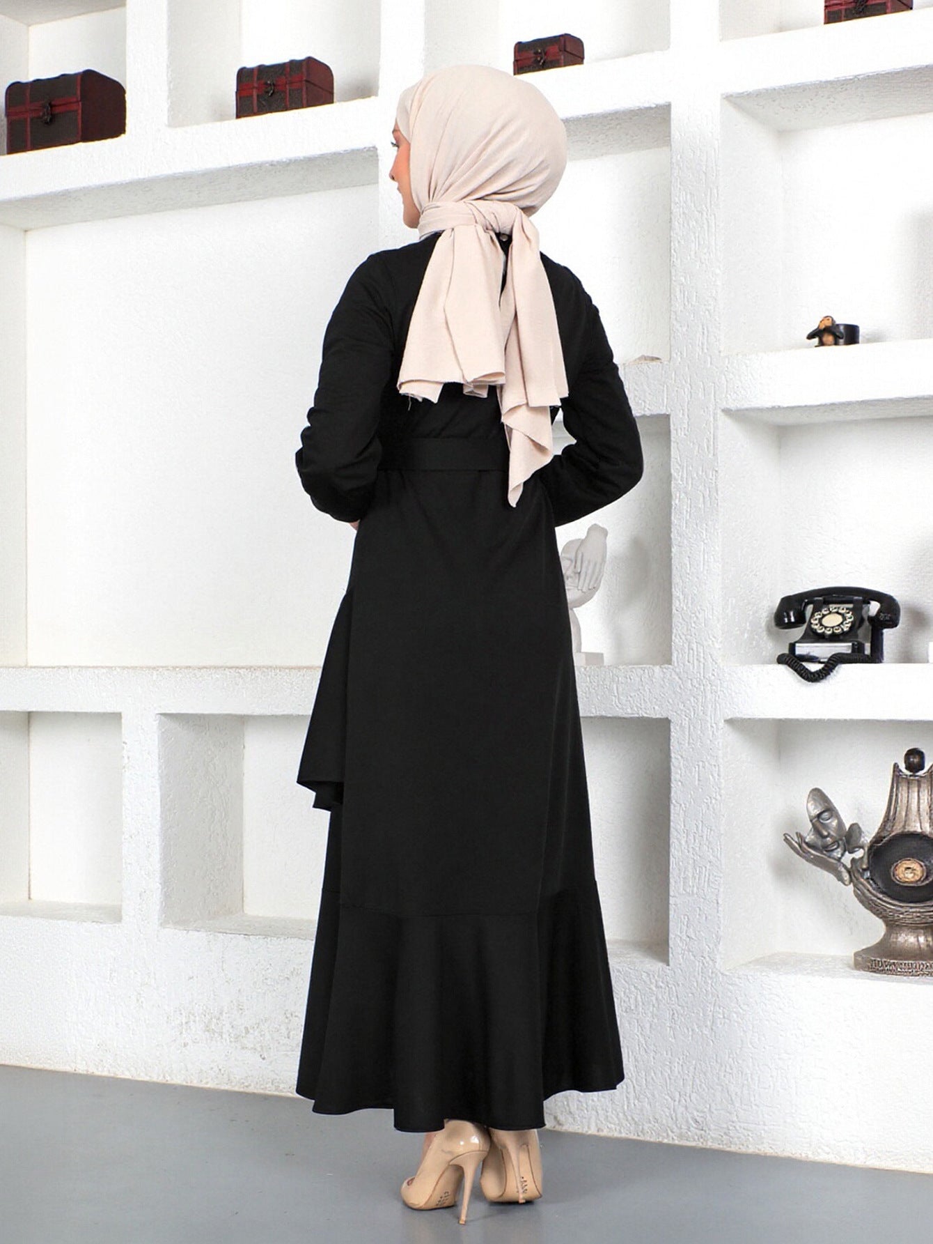 Elegant Ruffle Hem Knit Maxi Dress with Belt Modest Style