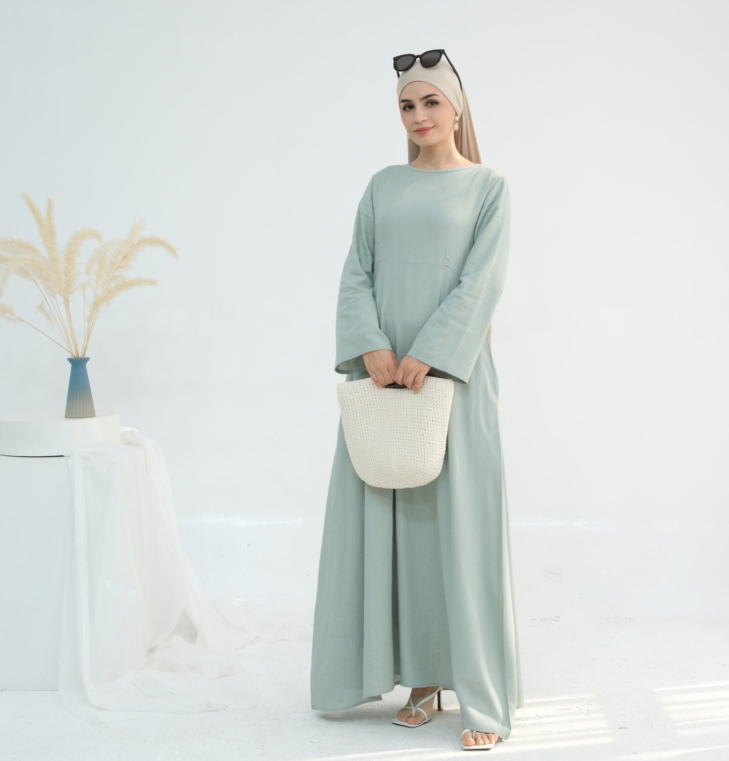 Women's Solid Cotton and Linen Waist-cinching Robe