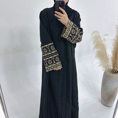 Women's Embroidered Elegant Cardigan Robe