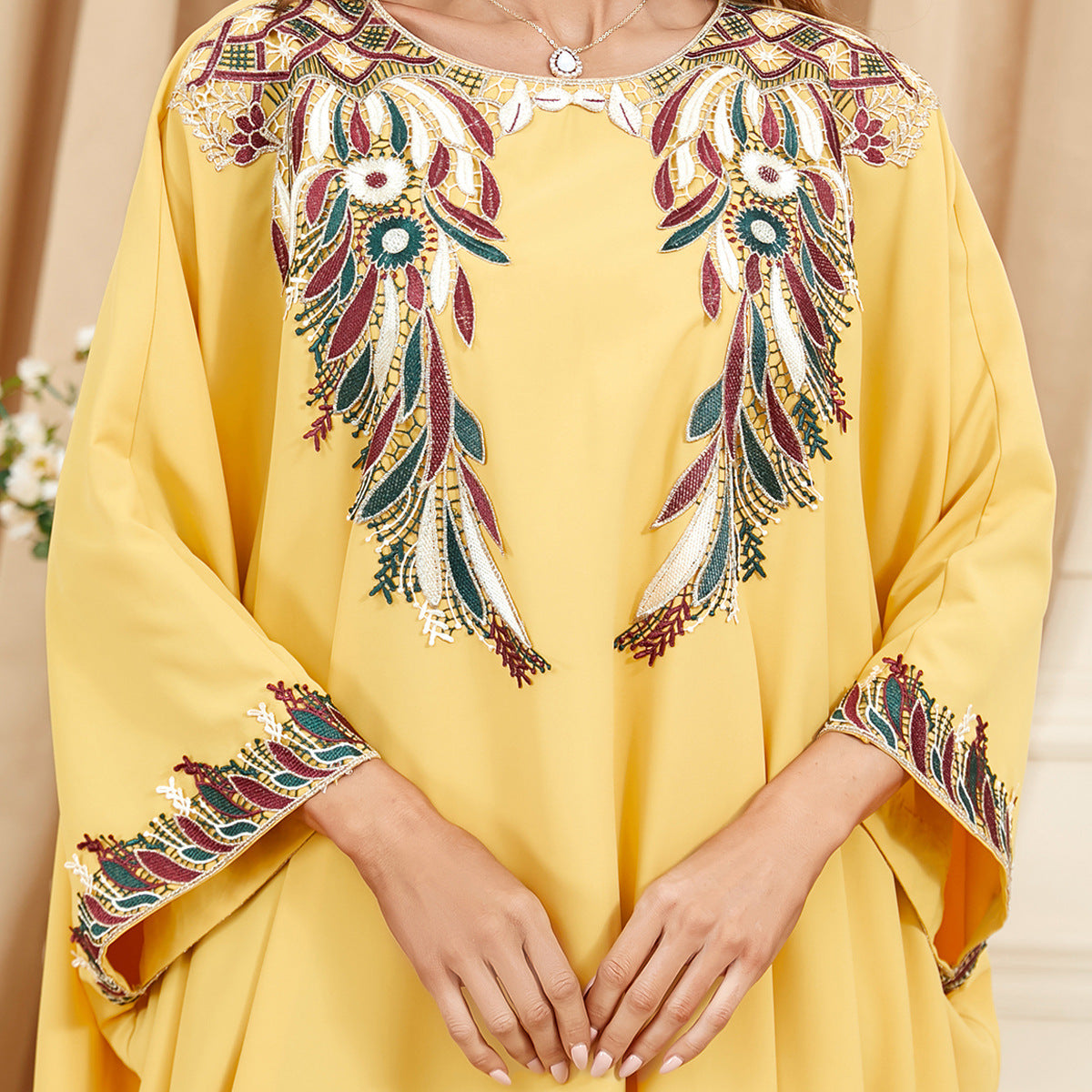 Yellow Bat Sleeve Loose Fashion Crew Neck Dress