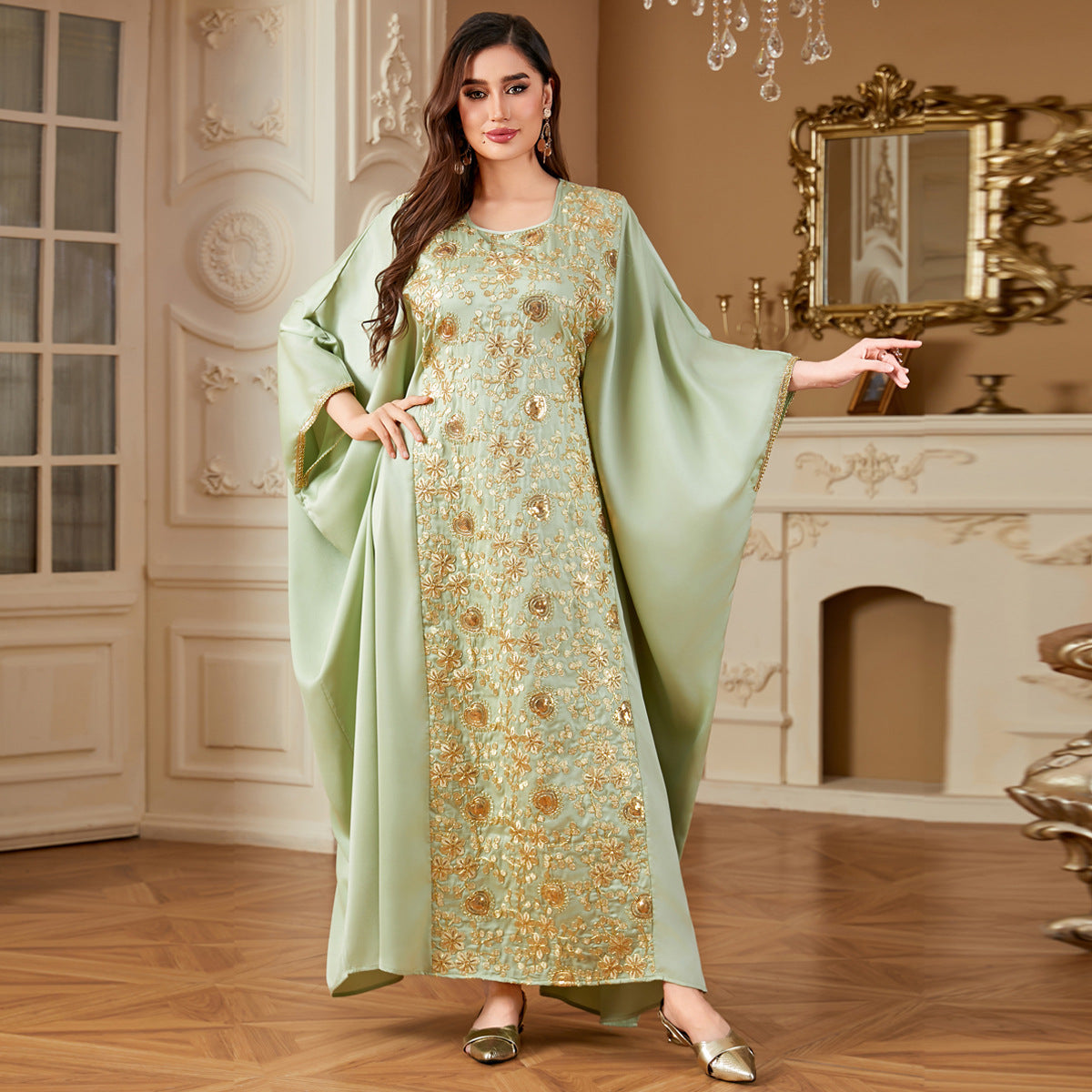 Dolman-sleeved Waist-cinching Loose Embroidered Dress