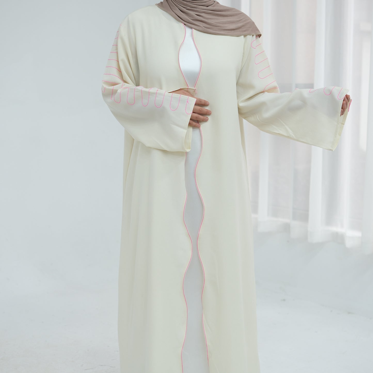 Women's Embroidered Wavy Cardigan Open Abaya