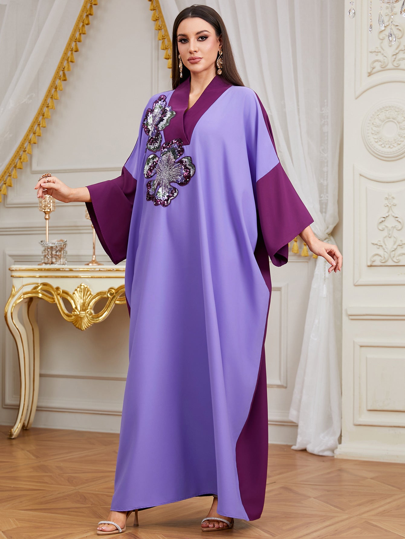 Elegant Contrast Embellished Batwing Kaftan Dress