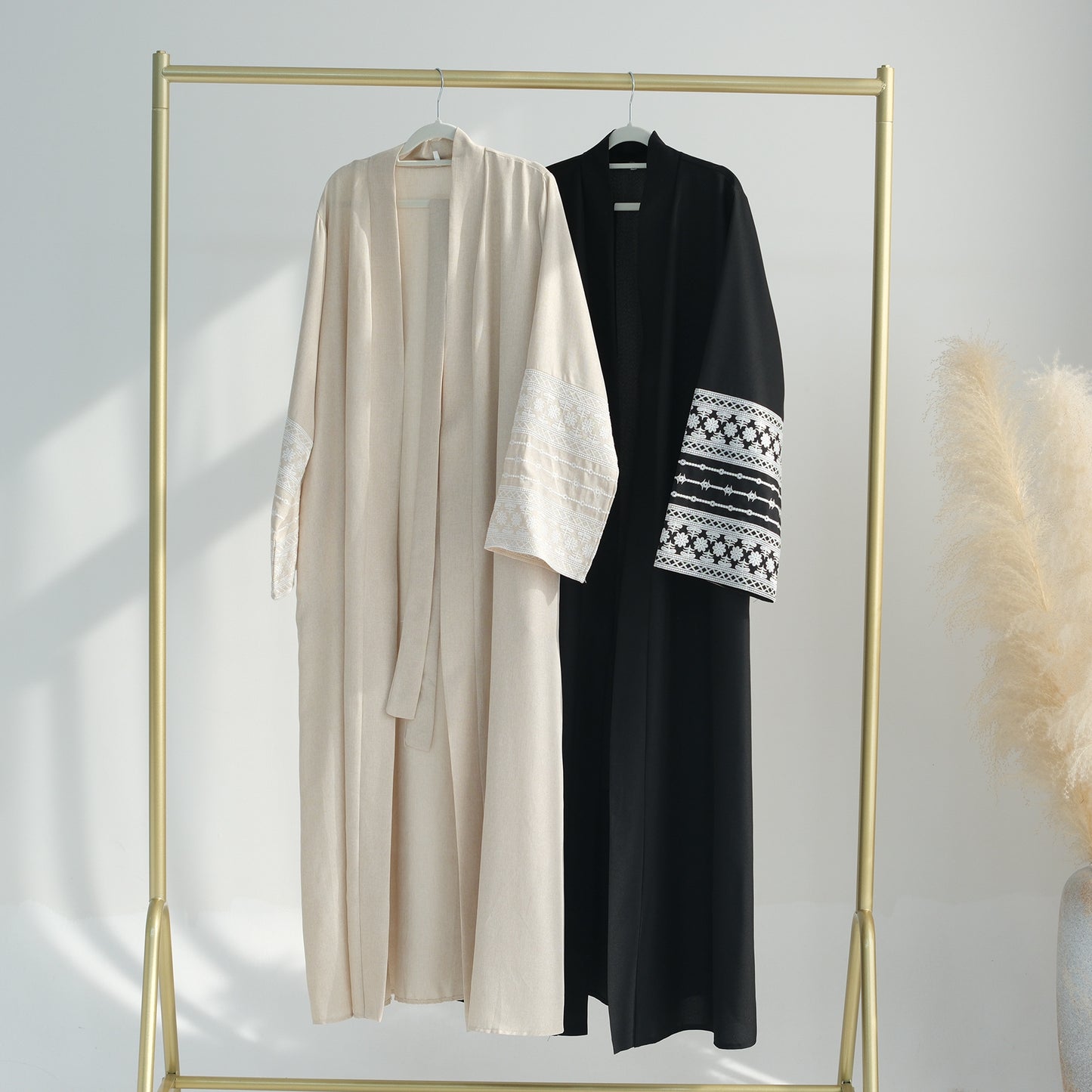 Women's Embroidered Elegant Cardigan Robe
