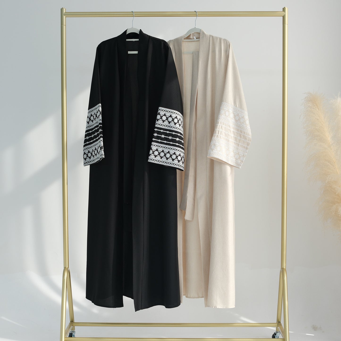 Women's Embroidered Elegant Cardigan Robe