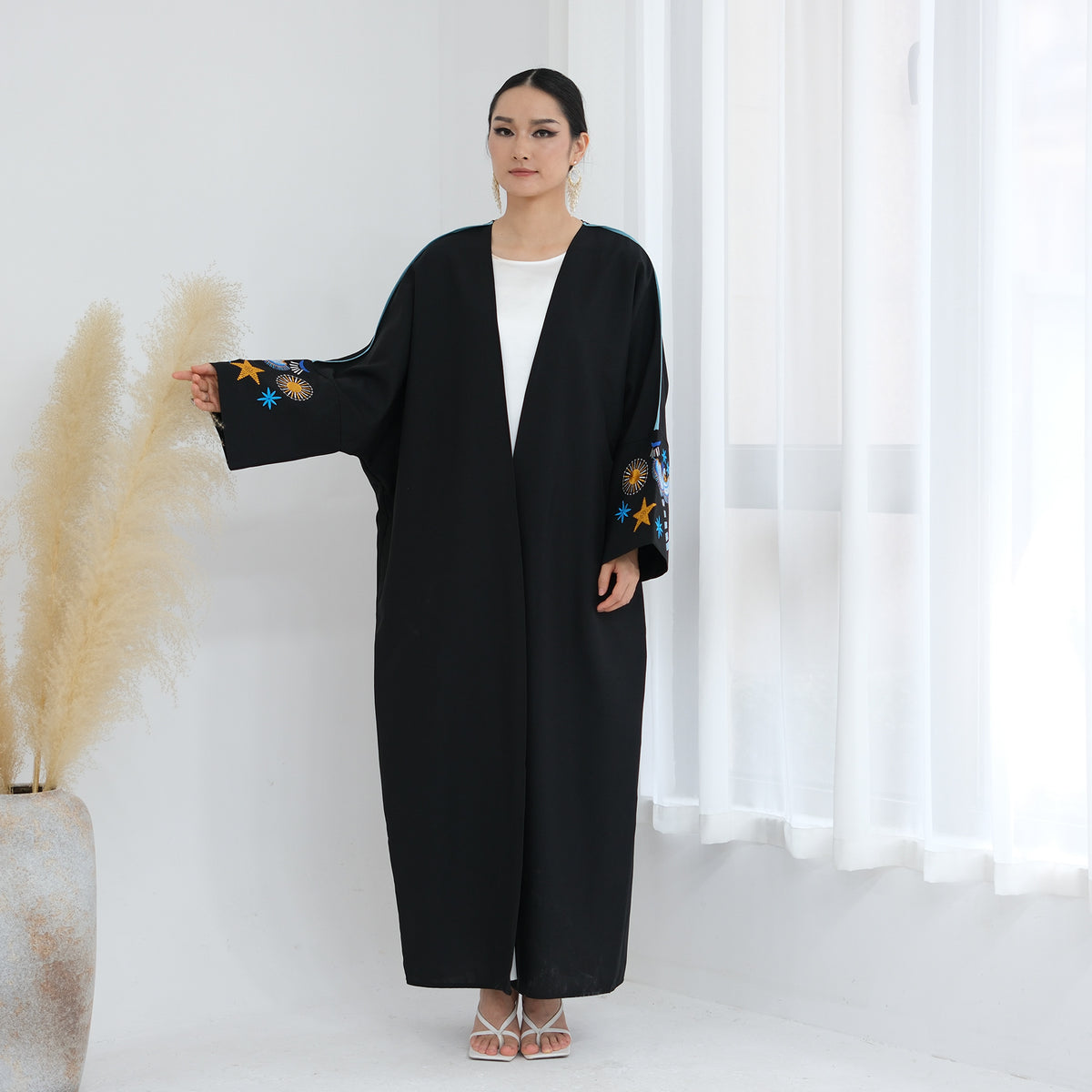 Embroidered Elegant Refined Contemporary Everyday Abaya