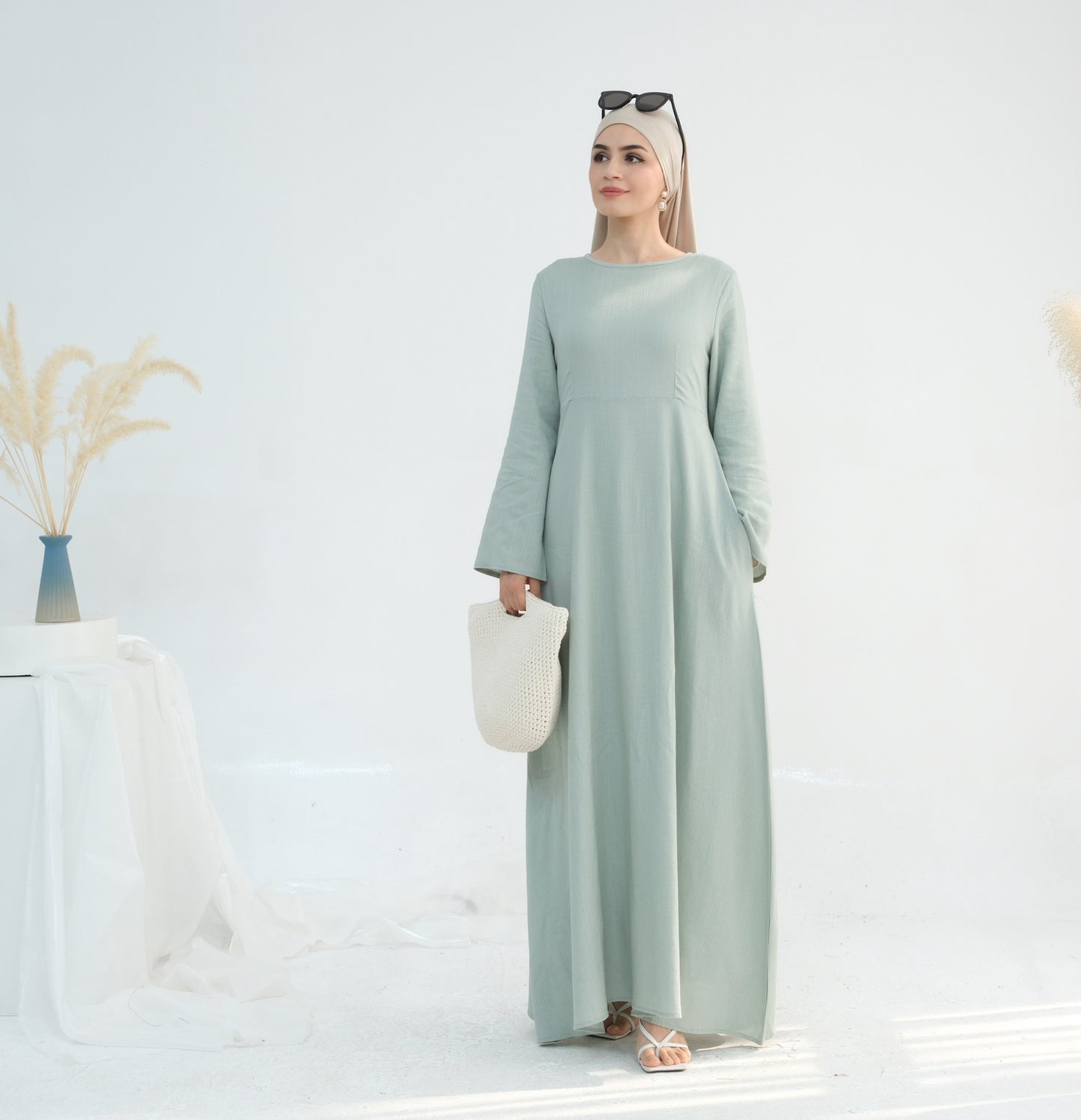 Women's Solid Cotton and Linen Waist-cinching Robe